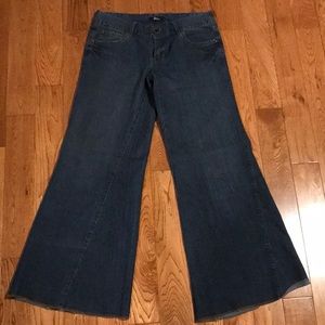 Fun wide legged flared jeans size 13 in juniors